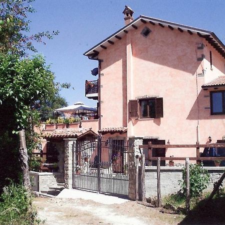 Parco Dei Laghi Apartment Аматриче Екстериор снимка