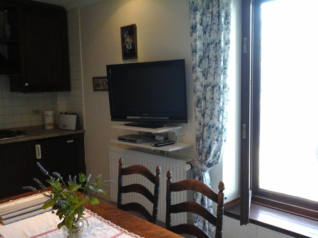 Parco Dei Laghi Apartment Аматриче Екстериор снимка